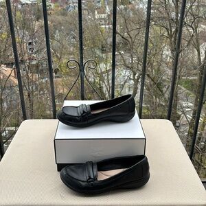 Clarks Ultimate Comfort Collection Flat